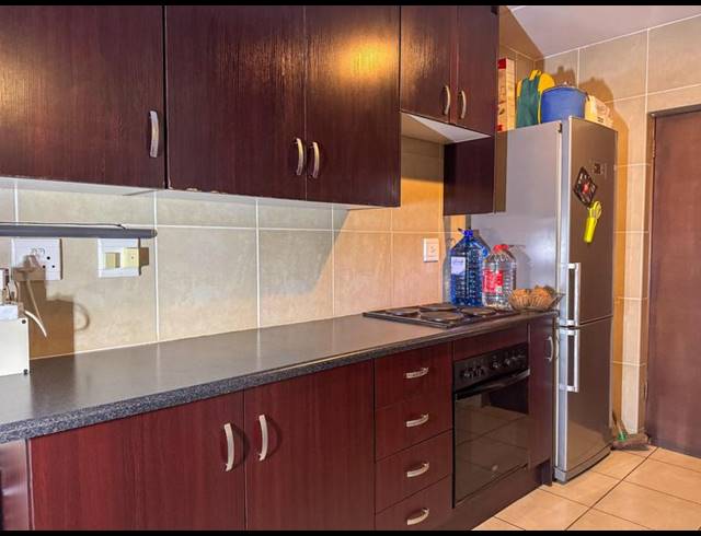 2 BEDROOM APARTMENT FOR SALE IN ORMONDE VIEW